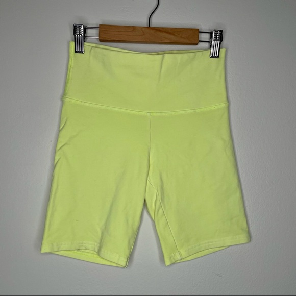 TNA Aritzia High Waisted Biker Shorts Neon Yellow Size XS - Picture 3 of 8